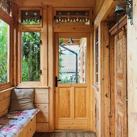 Tatil Evi Goralskie W Lostowce *